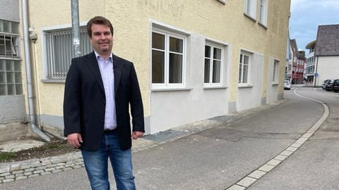Mathias Bank ist der Vorsitzende der Gewerbe- und Handelsvereinigung Meßkirch e.V.. Er findet: Amazon hinterlässt Spuren in Meßkirch (Kreis Sigmaringen).