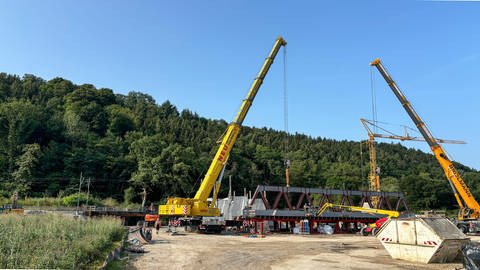 Brückenbau bei Kirchentellinsfurt - Bahnstrecke im Sommer gesperrt