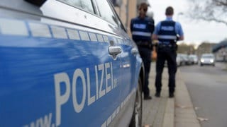 Ein verurteilter Sexualstraftäter aus Ludwigshafen ist erneut in Haft genommen worden, nachdem er sich Kindern genähert hat.