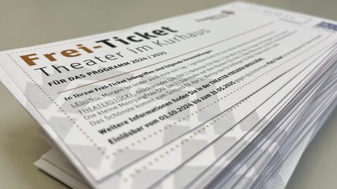 Auf den "Frei-Tickets" für Kulturevents in Freudenstadt steht auch drauf, für welche Veranstaltungen es genutzt werden kann.