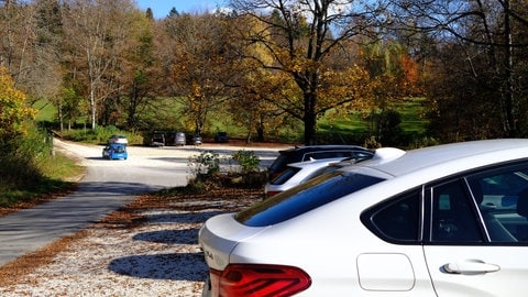 Ein Wanderparkplatz bei Albstadt im Zollernalbkreis. Die Stadt rechnet derzeit nach, ob sich Parkgebühren lohnen könnten.