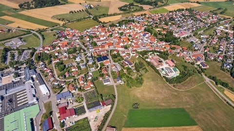 Hohenstein-Oberstetten. Bild aus dem Buch "Der Landkreis Reutlingen von oben", erschienen im Silberburgverlag