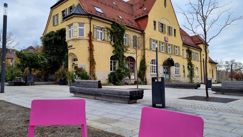 Der Platz vor dem Bahnhof in Balingen im Zollernalbkreis. In der Stadt wird über Kameras und Videoüberwachung diskutiert.