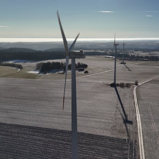 Windräder bei Münsingen auf der Schwäbischen Alb: Nun ist klar, dass hinter den 440.000 Einsprüche der Bürgerinitiative Gegenwind Neckar-Alb gegen die Planungen zur Windkraft in der Region 6.650 Menschen stecken