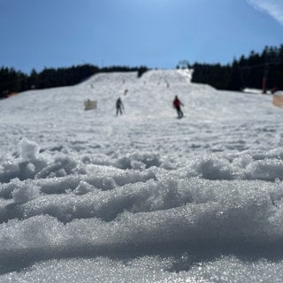 Skifahren im Nordschwarzwald: Die Lifte laufen im Winter oft.