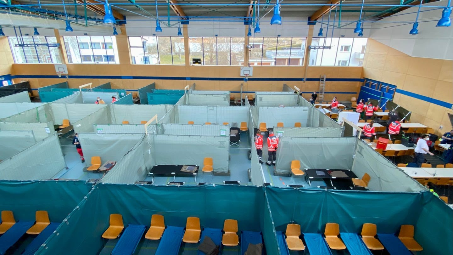 Die Notunterkunft in Blaustein-Arnegg (Alb-Donau-Kreis) bietet Platz für bis zu 150 Menschen.