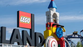 Mitte August waren im Legoland Günzburg zwei Bahnen einer Achtbahn zusammengestoßen. 31 Menschen wurden zumeist leicht verletzt.
