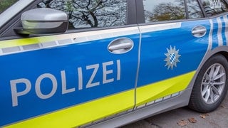 Ein bayerisches Polizeiauto. Die vermisste Jugendliche aus Hüttlingen (Ostalbkreis) ist von einer Polizeistreife in Bayern entdeckt worden (Sujetbild).