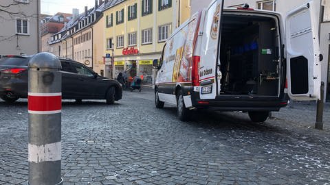 Auch die Herdbruckerstraße, unterhalb des Ulmer Rathauses, wird komplett autofrei. Anwohner und Lieferanten dürfen aber auch hier weiterhin hineinfahren.