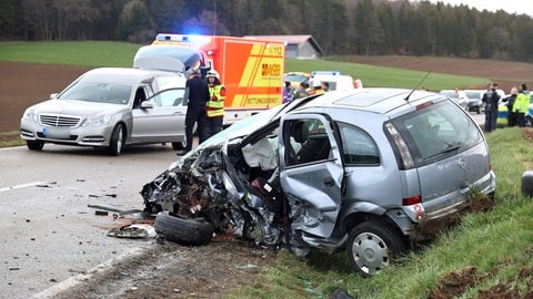 Tödlicher Unfall zwischen Laichingen und Feldstetten, 66-jähriger Mann gestorben