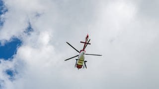 Der Versuch, eine Farbspraydose anzuzünden, endete für zwei Jungen aus Lorch mit schweren Brandverletzungen. Sie wurden mit Rettungshubschraubern in Krankenhäuser gebracht. (Symbolbild)