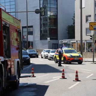 Nach einem Fassadenbrand in der Neuen Straßen ist in der Innenstadt in Ulm ein Verkehrschaos ausgebrochen.