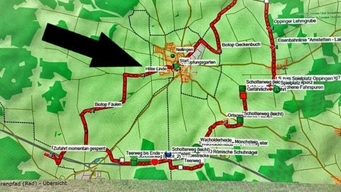 Auf einer Wanderkarte des Bärenpfades bei Nellingen, ist der Standort der "Hitler-Linde" direkt vermerkt.