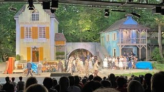 150 Ehrenamtliche spielen in dem Stück "Der Raub der Sabinerinnen" im Naturtheater Heidenheim mit.