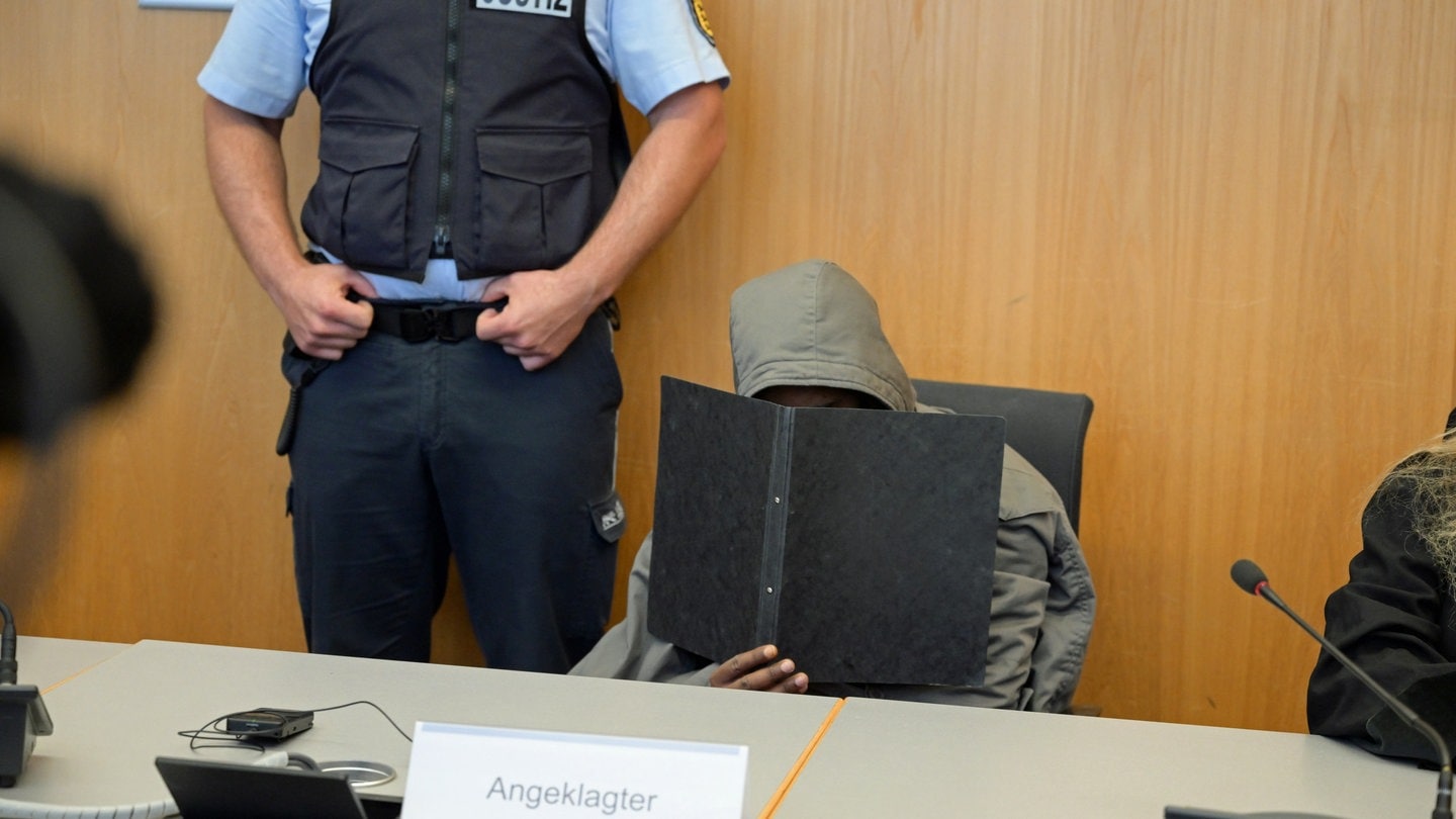 Mord In Illerkirchberg: Staatsanwältin Fordert Lebenslange Haft - SWR ...