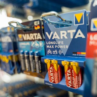 VARTA hat für den angekündigten Jobabbau in Ellwangen ein Freiwilligenprogramm aufgelegt. An dem Standort sollen 88 Arbeitsplätze wegfallen.