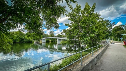 Der Donausteg zwischen Ulm und Neu-Ulm soll zum Schwörwochenende wieder öffnen. 