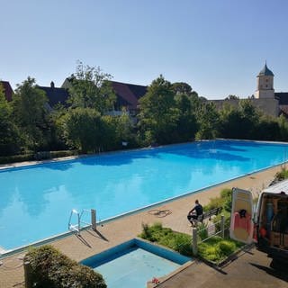 Das Freibad in Schechingen verliert jeden Tag viel Wasser durch ein Leck