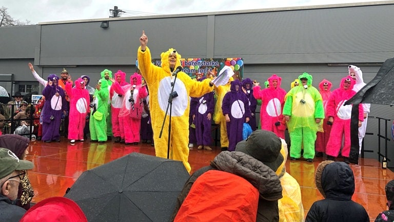 Fasnet Waldstetten: Bürgermeister Rembold bei seiner Verteidigungsrede