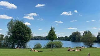 Der Ludwigsfelder Baggersee ist im Sommer meist gut besucht.