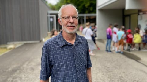 Kennt das Ruhetal in Ulm und viele freiwillige Helferinnen und Helfer in den Ferien gut: Der ehemalige Leiter der Kinderfreizeit, Dietmar Oppermann.