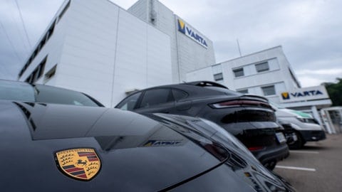 Porsche Steigt Bei VARTA Ein: Einigung Auf Sanierungskonzept - SWR Aktuell