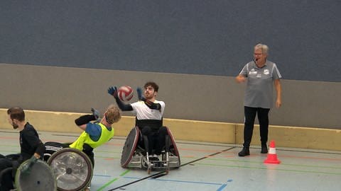 Moritz Brückner spielt Rollstuhlrugby bei den Sportfreunden Illerrieden. Mit der Nationalmannschaft tritt er jetzt bei den Paralympics in Paris an.