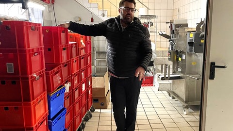 Der Sternekoch Andreas Widmann aus Königsbronn-Zang hat die größte Aufgabe in der Aktion „Nimm Platz“ übernommen: die Lebensmittel in ein Mittagessen für 300 Personen verkochen.