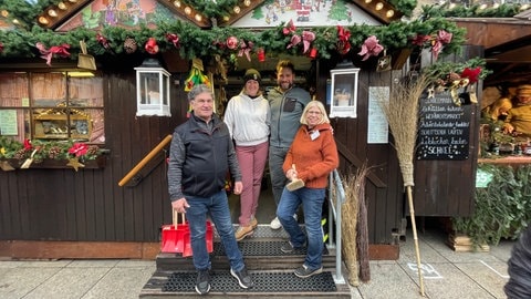 Der Bürstenstand auf dem Ulmer Weihnachtsmarkt