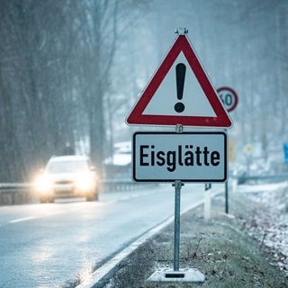 Der Deutsche Wetterdienst warnte vor Eisregen und gefährlicher Glätte. 