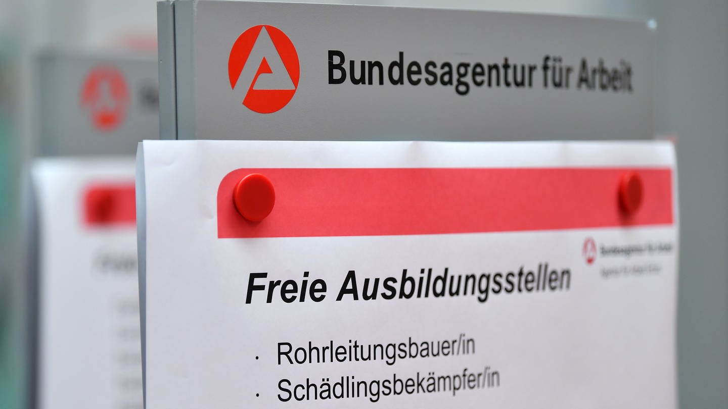 Freie Ausbildungsstellen zeigt die Bundesagentur für Arbeit der Berufsorientierungsmesse 