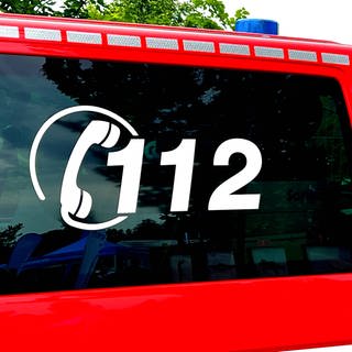 Einsatzwagen mit Notrufummer 112