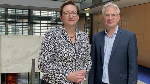Klara Geywitz (Bauministerin) und Hans-Joachim Vieweger (ARD-Hauptstadtkorrespondent) zum ARD Interview der Woche