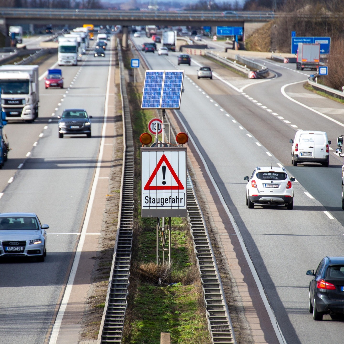 Wo Zu Ferienende Stau Droht - SWR Aktuell