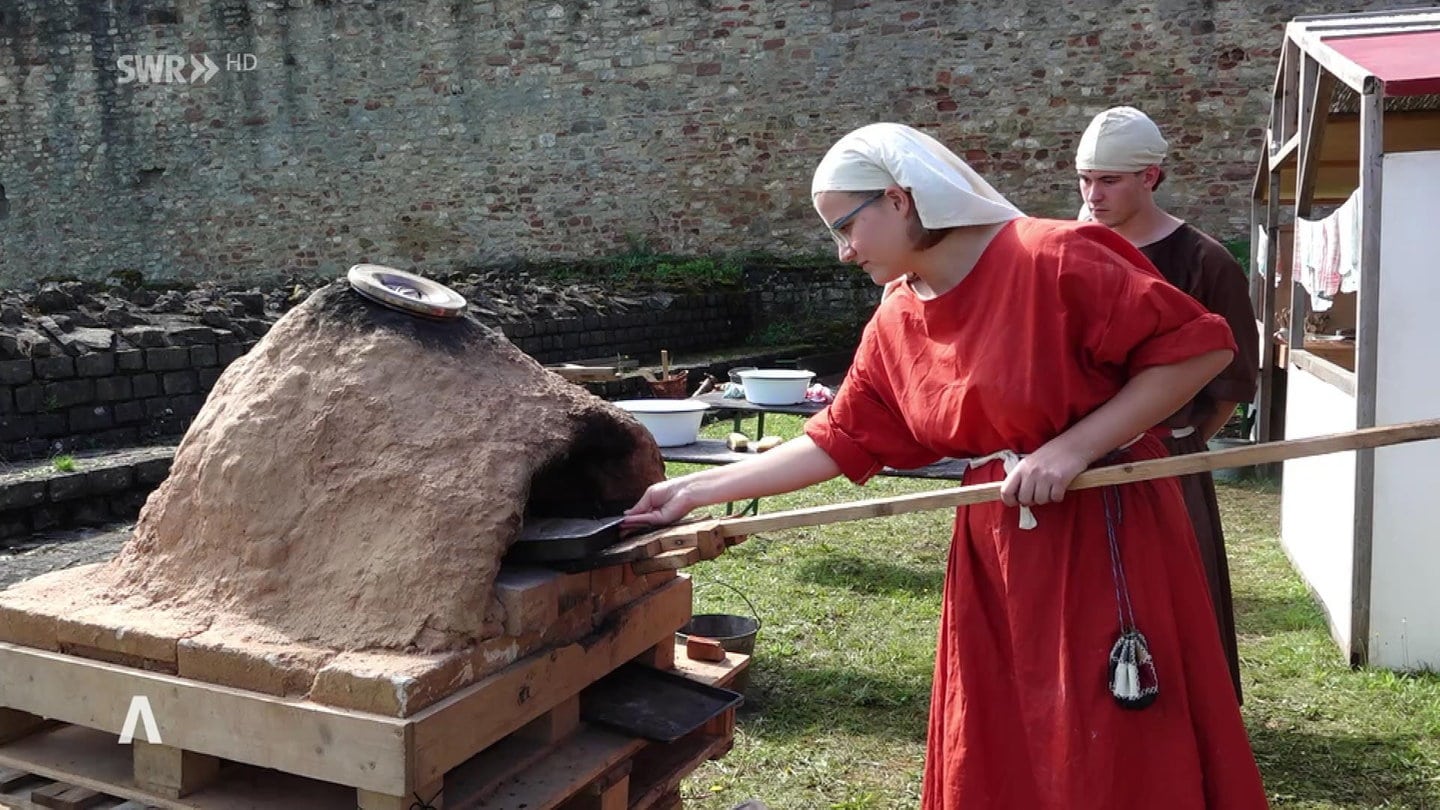 Step Back in Time: Exploring Medieval Life in Trier’s Play Town during Summer Holidays