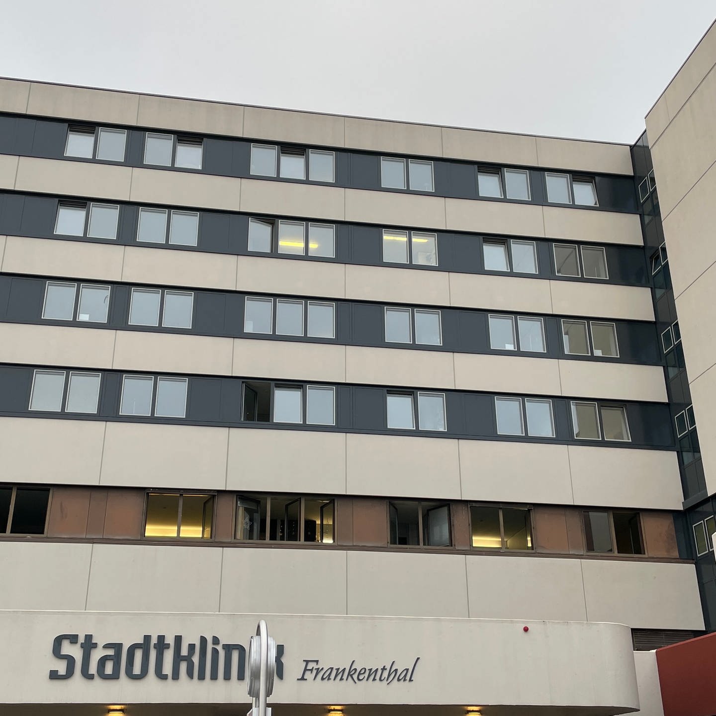 Nach Dem Brand In Der Frankenthaler Stadtklinik Swr Aktuell 1529