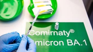 Seit einer guten Woche wird in Rheinland-Pfalz der auf Omikron abgestimmte Corona-Impfstoff verimpft. ein "Verkaufsschlager" ist er nicht, ein Ansturm ist ausgeblieben.