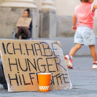 Ab wann gilt man in Deutschland als arm?