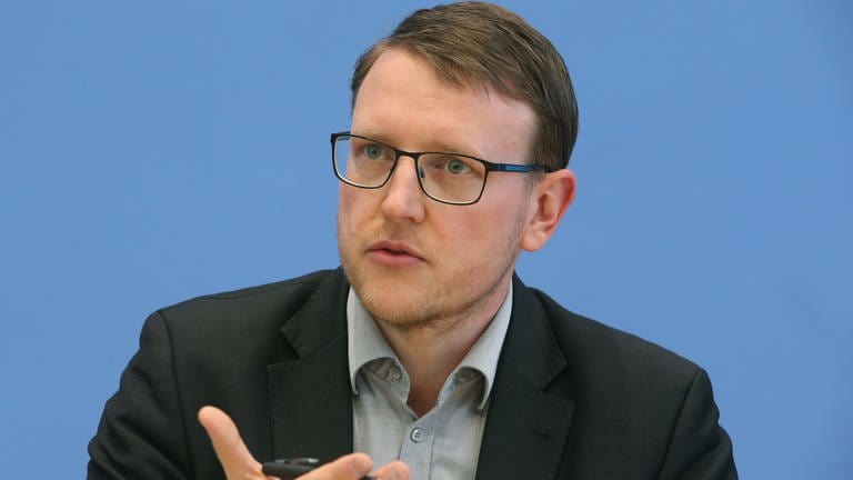 Matthias Quent, Extremismusforscher und Hochschullehrer