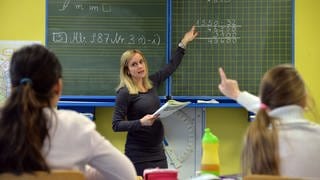 An den Schulen in Rheinland-Pfalz fehlen Mathematik-Lehrer