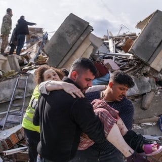 In Rheinland-Pfalz leben viele Menschen mit türkischer oder syrischer Migrationsgeschichte, die Verwandte oder Bekannte im Erdbebengebiet haben. Unter ihnen ist die Betroffenheit groß.