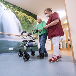 Corona bringt die Pflegeheime in Rheinland-Pfalz ans Limit. Das ist das Ergebnis des aktuellen Barmer-Pflegereports 2022, der am Freitag in Mainz vorgestellt worden ist.