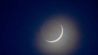Als Termin wurde für den Ramadan 2023 der 23. März berechnet - tatsächlich ausgerufen wird der Fastenmonat, sobald nach dem Neumond die Sichel des zunehmenden Mondes erscheint.