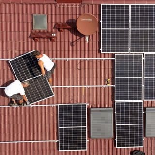 Die Landesregierung in Rheinland-Pfalz drängt auf Tempo bei der Energiewende - Photovoltaikanlagen sollen schneller gebaut werden