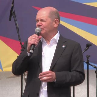 Bundeskanzler Olaf Scholz bei DGB-Kundgebung