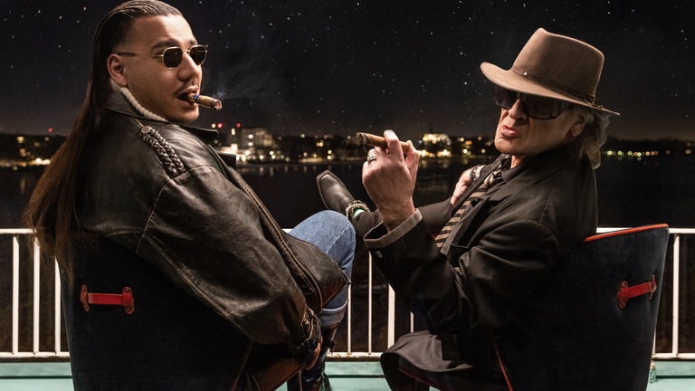 Wissen was 2023 war und bares Geld beim Quiz "SWR1 Tasse oder Kasse" gewinnen. (Foto: Apache und Udo Lindenberg)