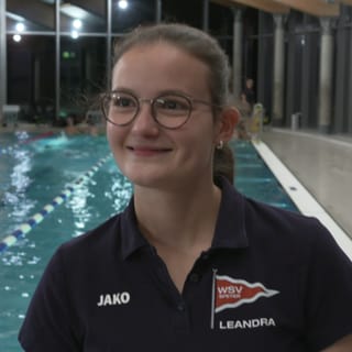 Leandra Götz ist Trainerin in ihrem Schwimmverein WSV Speyer