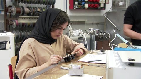 Junge Iranerin in Ausbildung an der BBS Kusel