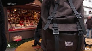 Rucksack auf dem Weihnachtsmarkt