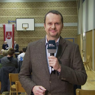 SWR-Reporter Jörg Armbrüster